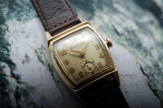 Bulova Vintage Wristwatch 1950s tickdong