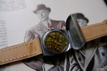 Load image into Gallery viewer, Bulova Art Deco Wristwatch 1929