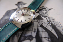 Load image into Gallery viewer, Vintage Junghans 17 Jewels Cal. 620 Mechanical Watch