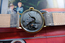 Load image into Gallery viewer, Vintage Junghans 16 Jewels German Mechanical Watch - Small Seconds