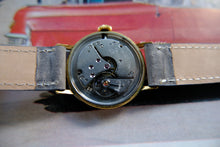 Load image into Gallery viewer, Vintage Junghans 16 Jewels German Mechanical Watch - Small Seconds
