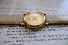 Load image into Gallery viewer, Vintage Tissot Pegasus C257K Men's Quartz Watch – 1980s