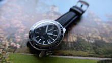 Load image into Gallery viewer, Seiko Superior Automatic Wristwatch 4R37